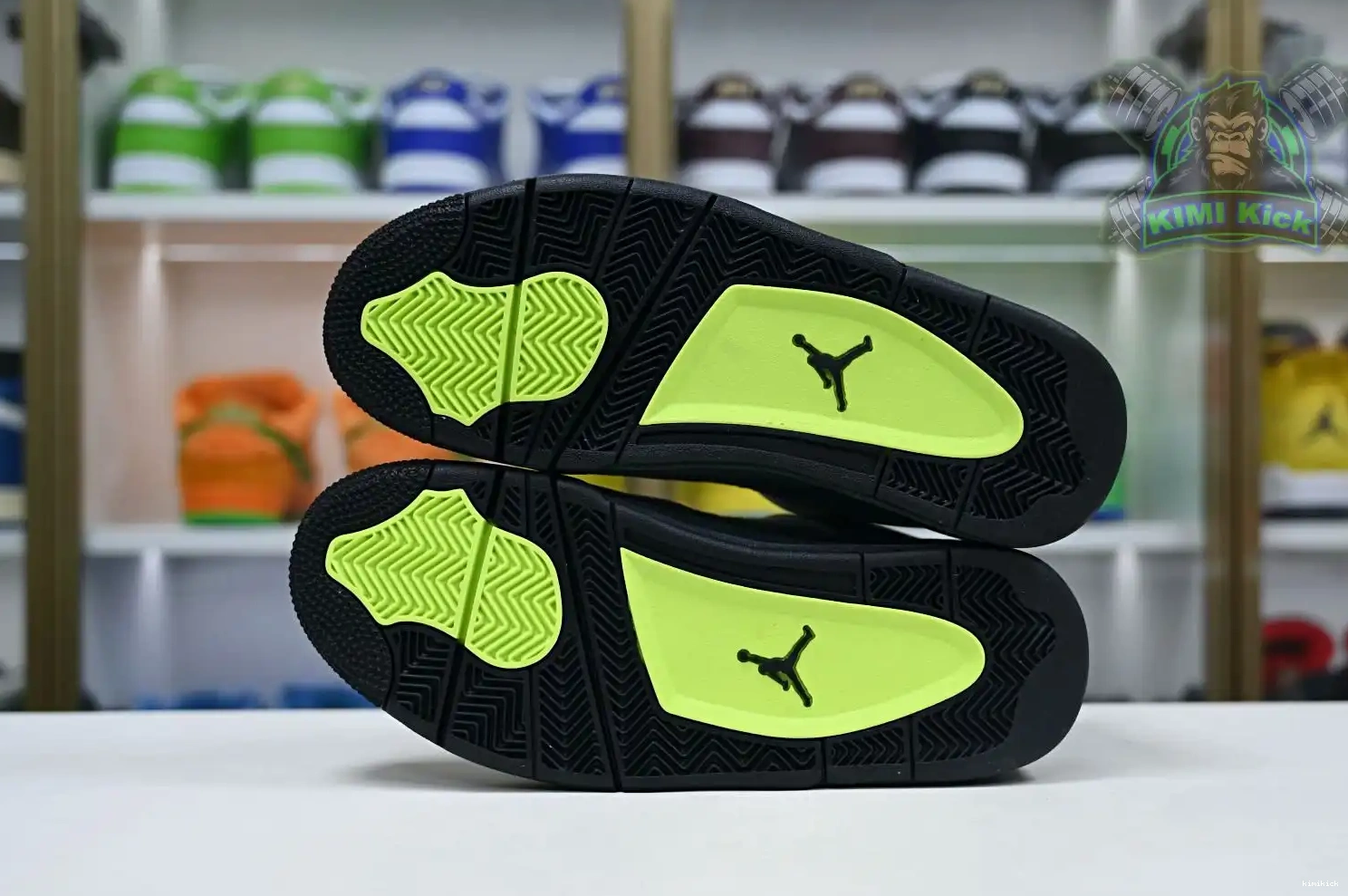 Kimikick 4 se'95neon retro Jordan Jordan Air 0511